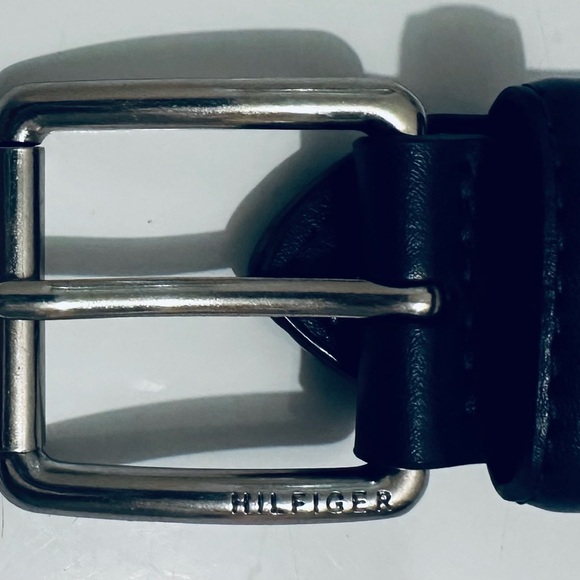 Vintage Tommy Hilfiger Red and Navy Tartan Plaid Belt, Men’s Size 40 - Picture 14 of 15